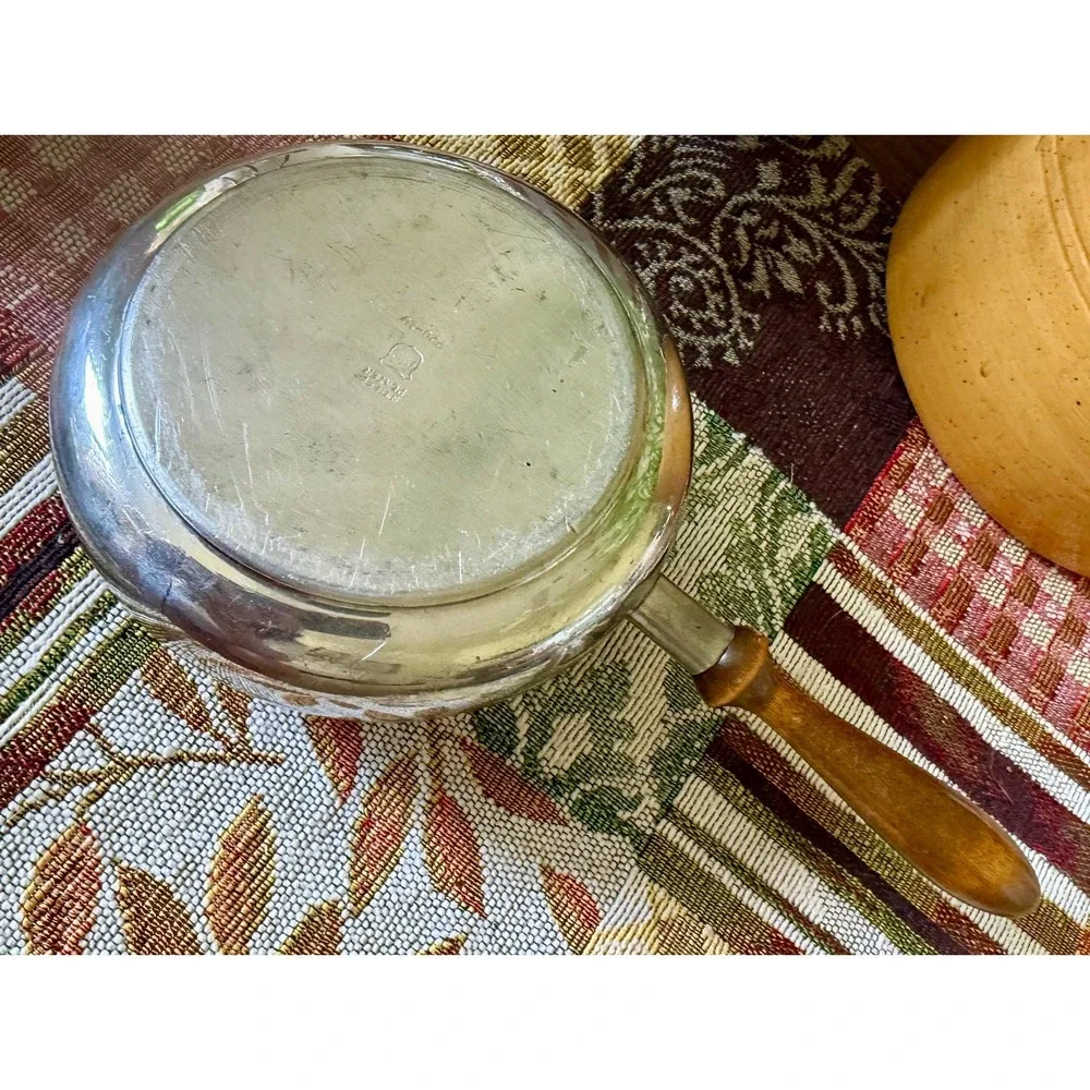 Vintage Stieff Pewter Silent Butler Ash Receiver Bowl with Wood Handle (P20-10)